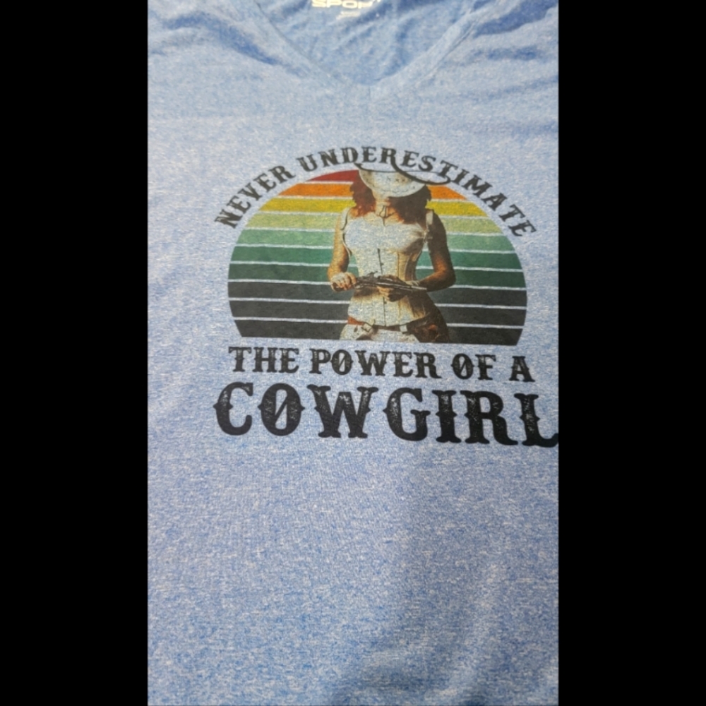 NWT GIRLS SMALL V NECK COWGIRL T Shirt